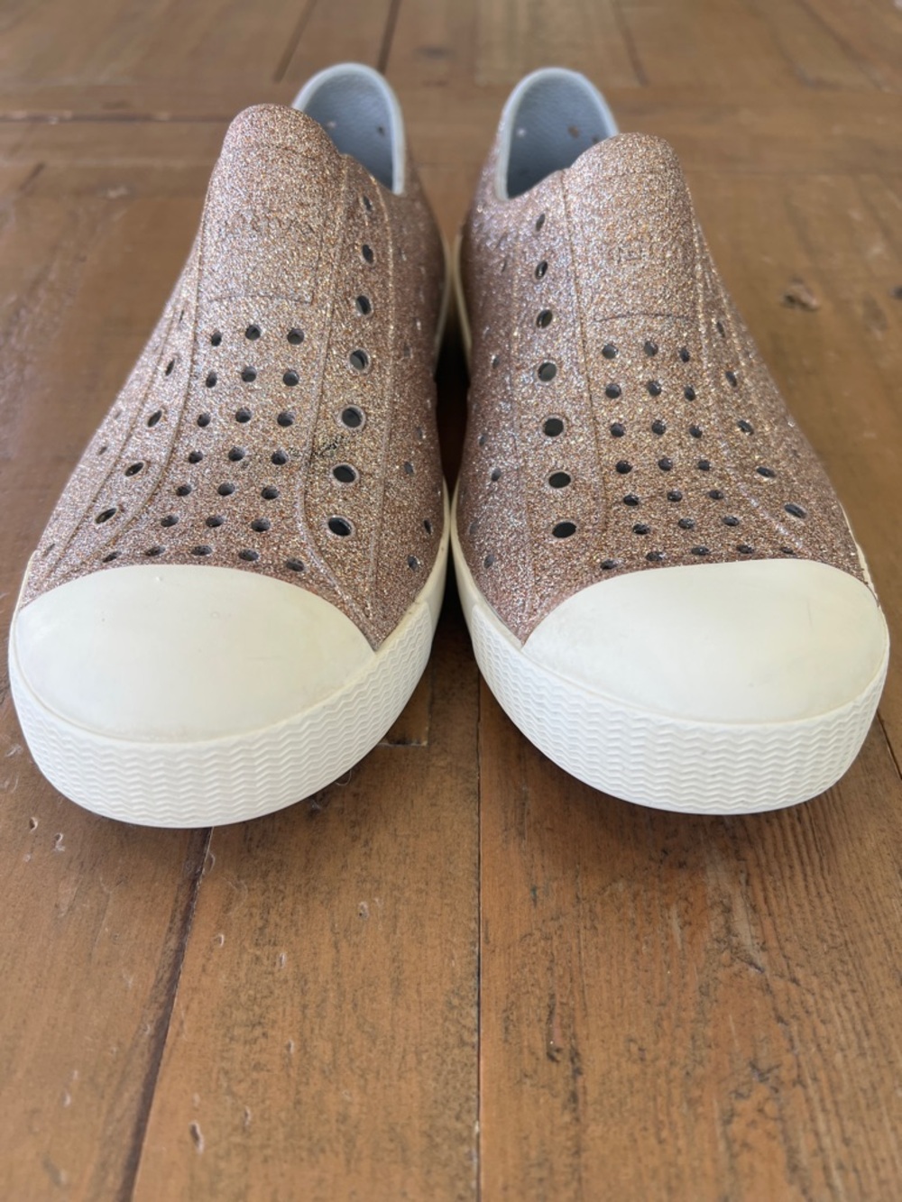 Native Jefferson bling rose gold glitter sneaker sandals waterproof big kid 3 - Picture 2 of 9